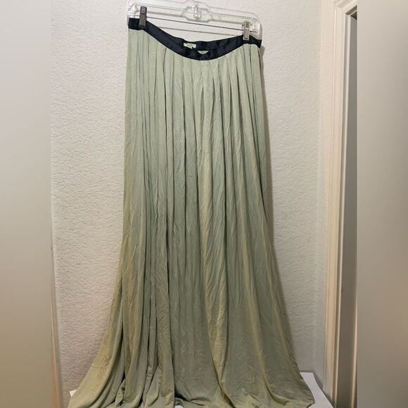 Ecote Sage Green Urban Outfitters Double Slit Maxi Skirt size 8 - Picture 5 of 11